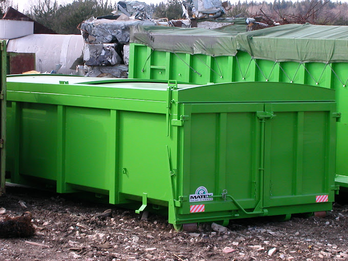 Aperçu des activités de la casse automobile FABRUDE RECYCLAGE-TRANSAC AUTO située à ONET-LE-CHATEAU (12850)